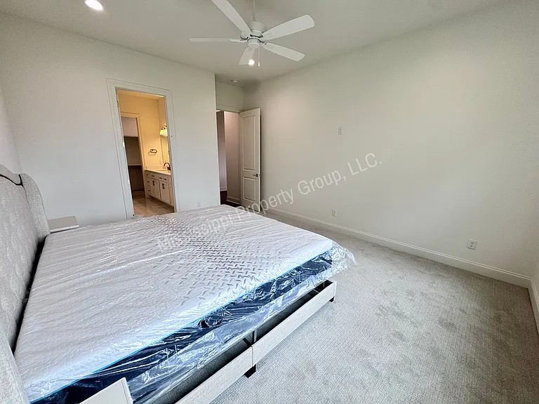 721 Primrose Dr — Photo 28