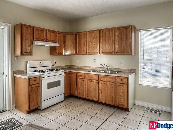 4th image of 5025 S 42nd St