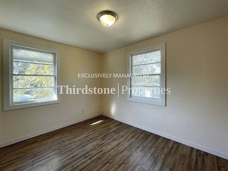 1431 W 18th St — Photo 10