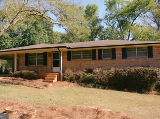 70 W Meadowcliff Cir, Carrollton, GA 30116