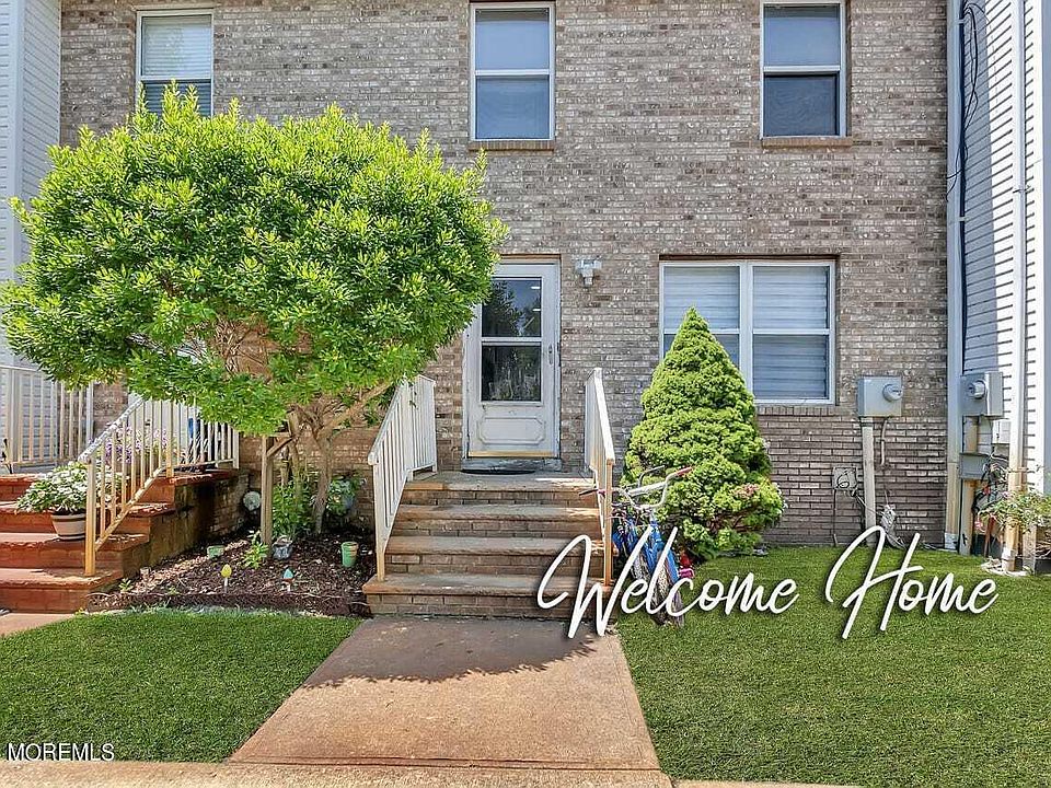 1st image of 25 Waterview Drive