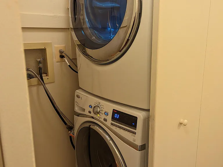 220 Hampshire Dr #220 — Photo 19
