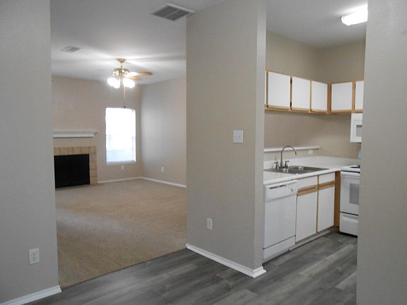 3rd image of 3245 Donnelly Cir