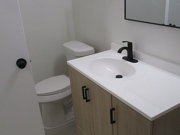 2nd image of 442 W Stocker St #442B