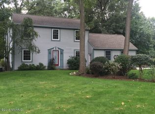 15832 Obrien Ct, Grand Haven, MI 49417
