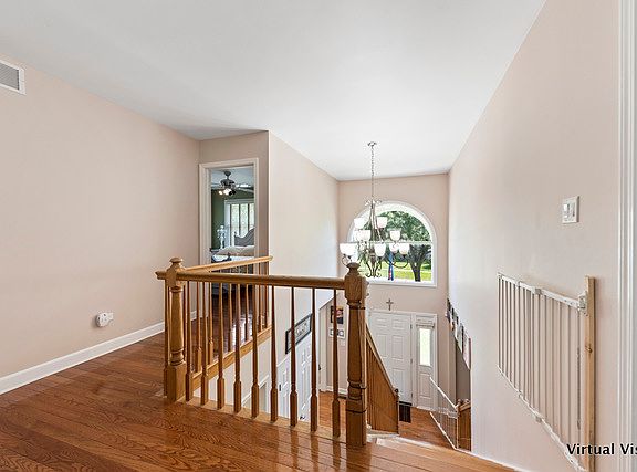 3rd image of 511 N Ashbury Ave