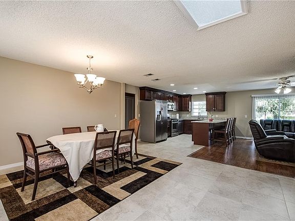 3rd image of 7409 Grovewood Ct