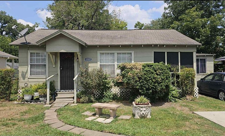 1st image of 3107 Melbourne St