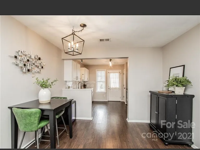 7138 Tom Castain Ln — Photo 15