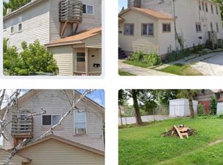 416 N 9th St, Manitowoc, WI 54220