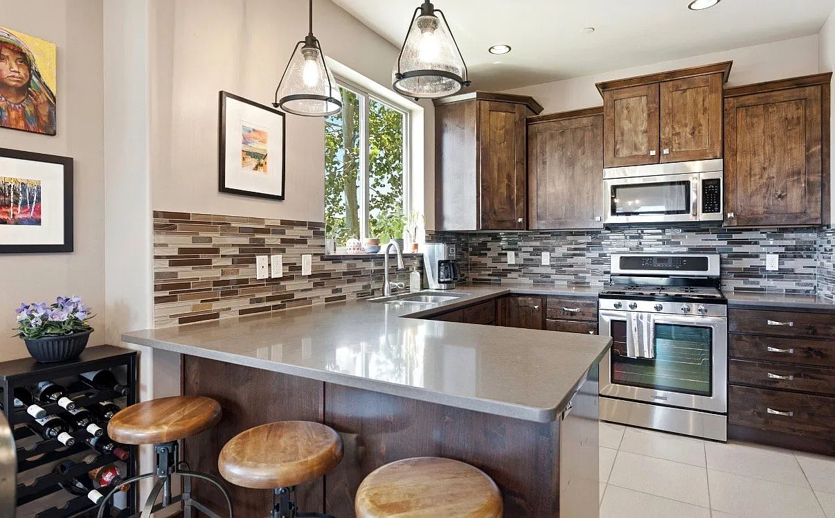 1291 W Black Rock Trl — Photo 2