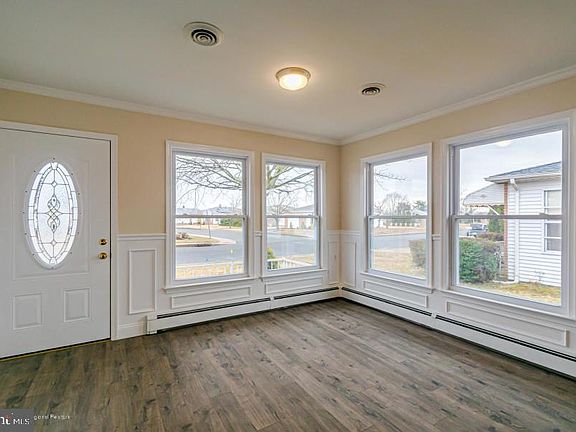 4th image of 9 Castle Harbor Dr
