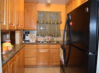 2 Meadowbrook Ave, Pittsburg, CA