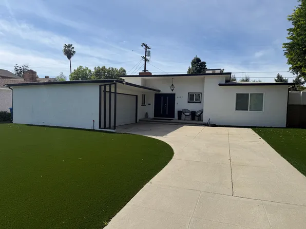 6457 Blucher Ave, Van Nuys, CA 91406