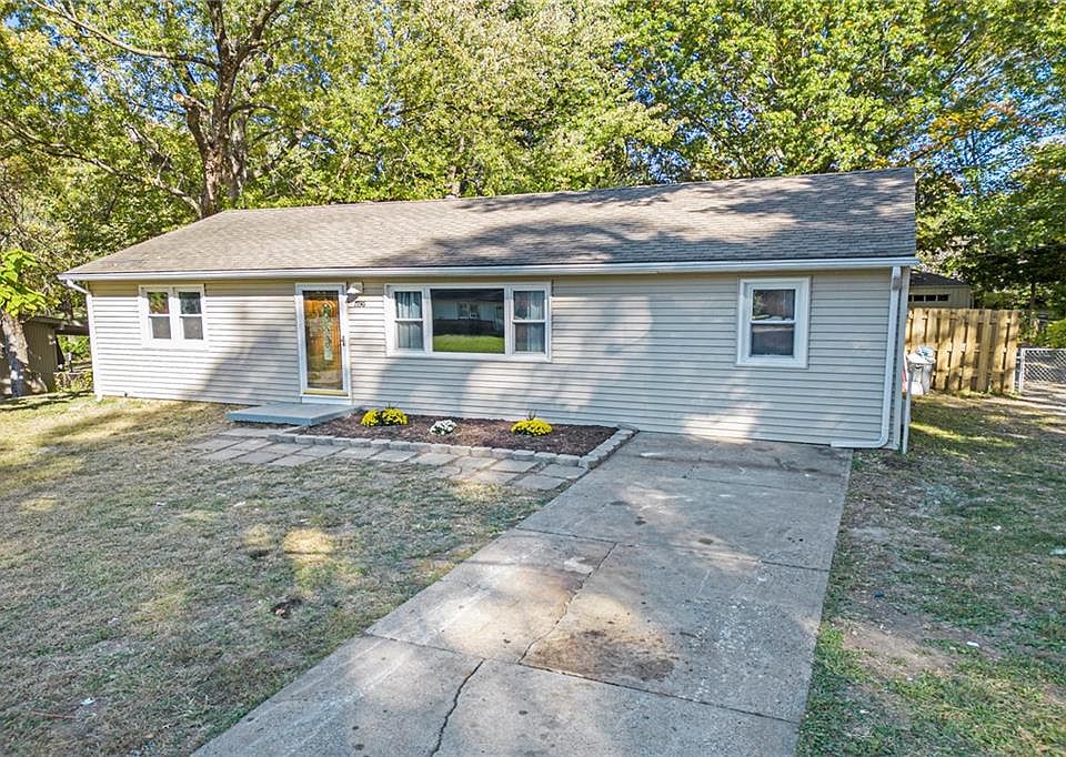 1st image of 7936 Waverly Ave