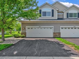 552 Telluride Dr, Gilberts, IL 60136