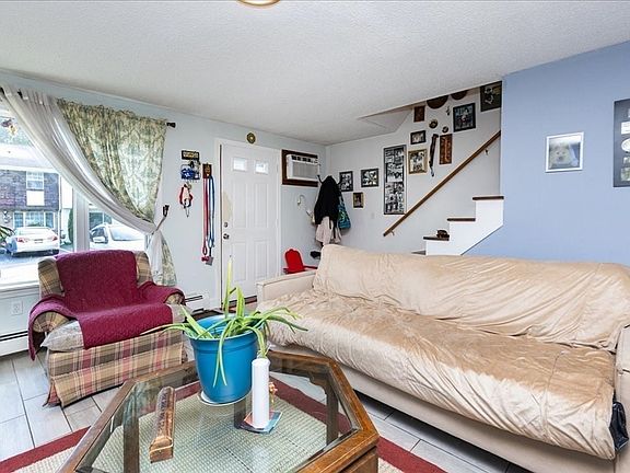 4th image of 945 Riverside Dr APT 8A