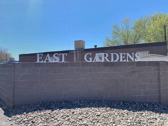 EAST GARDENS — Photo 2