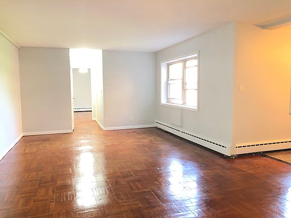 2nd image of 36 Duncan Ave #64E