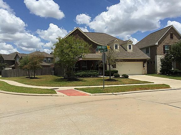 2nd image of 10038 Cedar Creek Ct