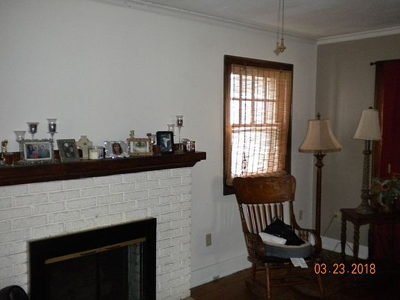3rd image of 1148 E Church St