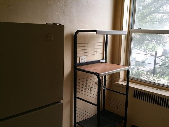 3rd image of 25 Millington St APT A19