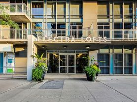 1029 King St W