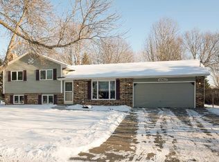 8982 Jasmine Ln S, Cottage Grove, MN 55016