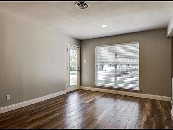 4th image of 2512 Livenshire Dr