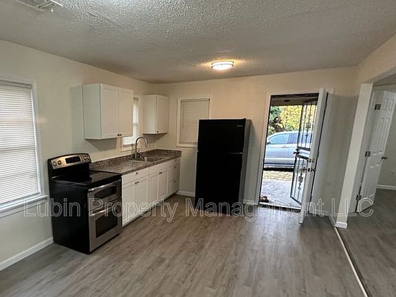 3rd image of 1052 S Orleans St