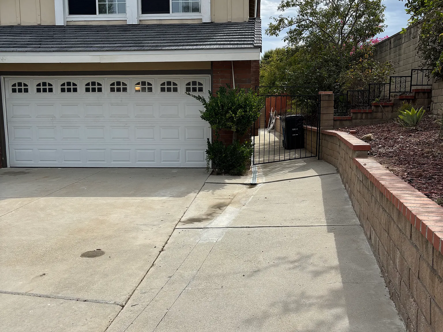 1 bed, 420 sqft, $2,200 — Photo 1