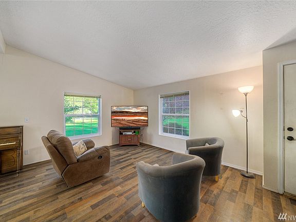 2nd image of 19706 215th St E