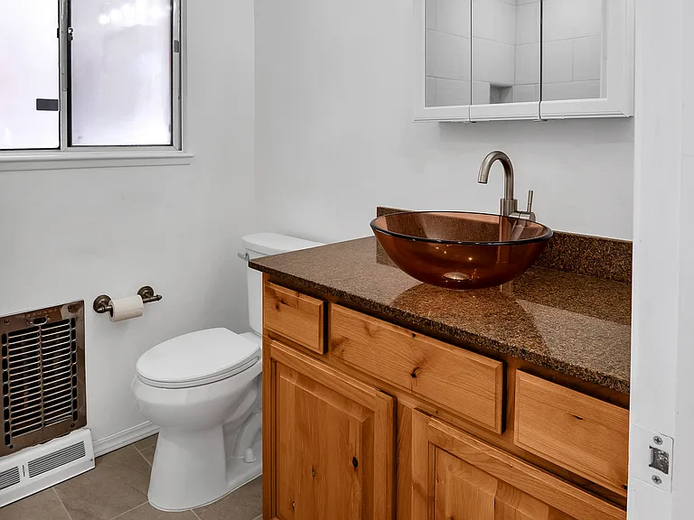7208 Bellrose Ave NE — Photo 22
