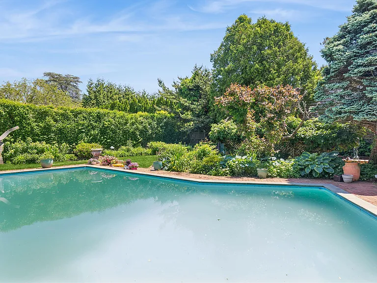 146 Westminster Rd — Photo 39