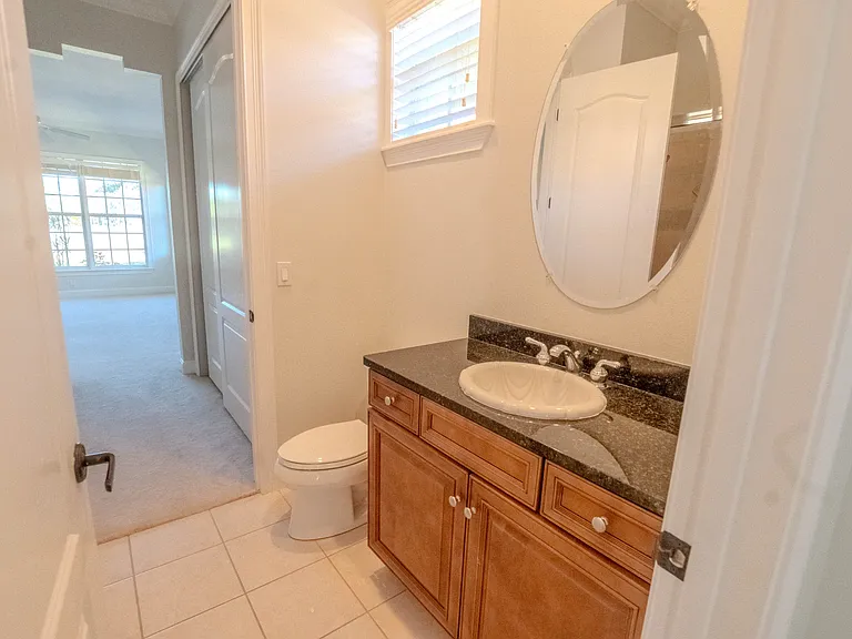 8122 Whitford Ct — Photo 11