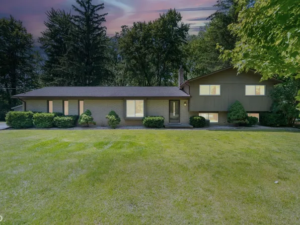 59707 Kittle Rd, Washington, MI 48094