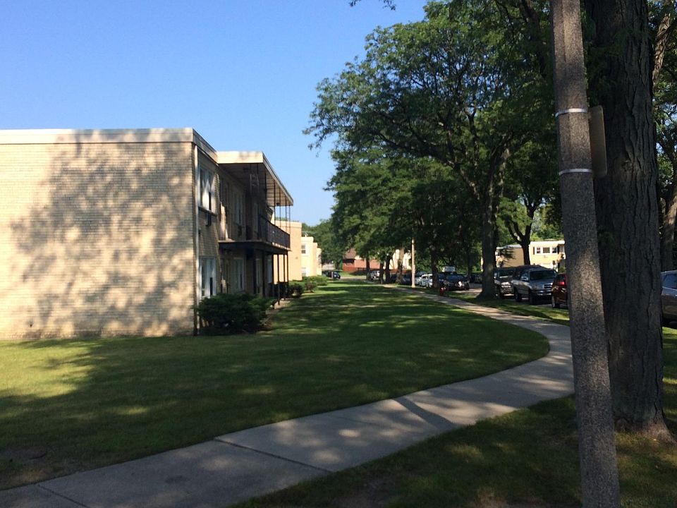 1st image of 1107 W Hawthorne St APT C