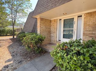 2205 Bowling Green St, Denton, TX 76201