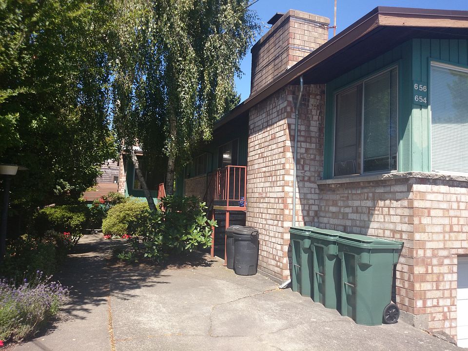 2nd image of 654 NW 52nd St