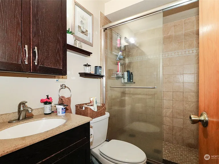 409 NW Market St #409 — Photo 9
