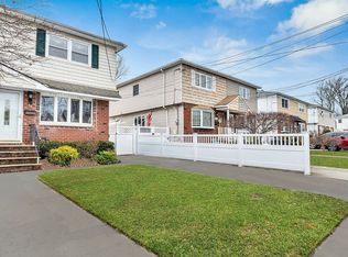 20 Brookfield Ave, Staten Island, NY 10308