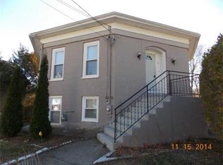 21 Fruit St, Milford, MA 01757