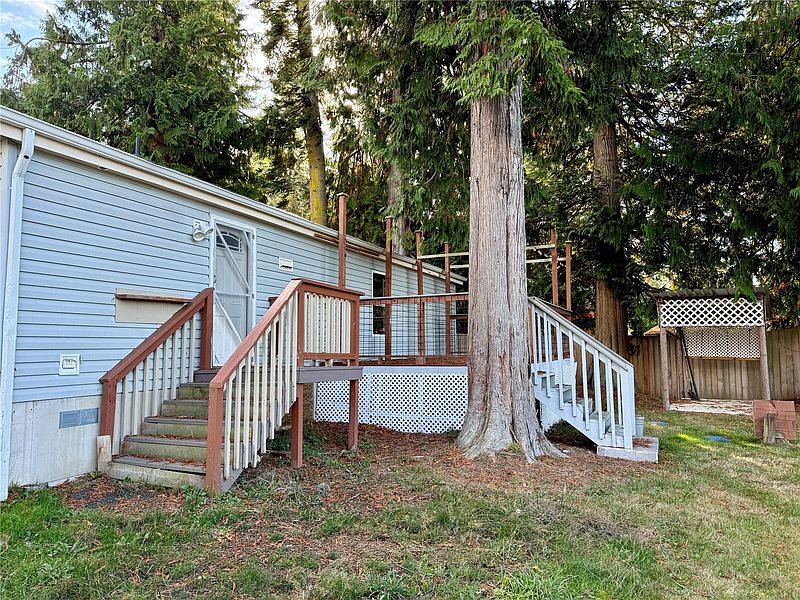 5th image of 3250 East Harbor