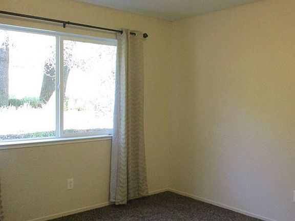 4th image of 128 Dossi Way APT 3