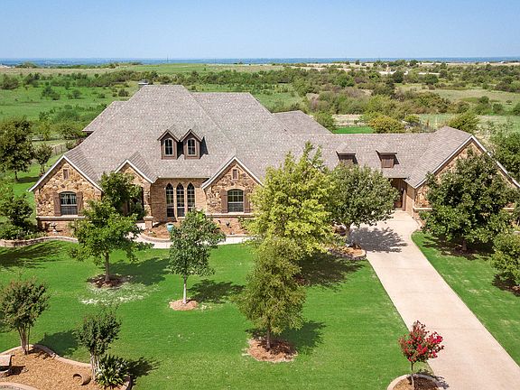 2nd image of 12087 Erin Ln