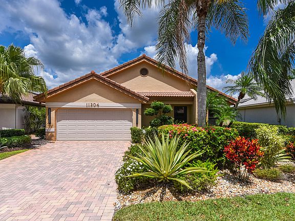 2nd image of 11204 Clover Leaf Cir