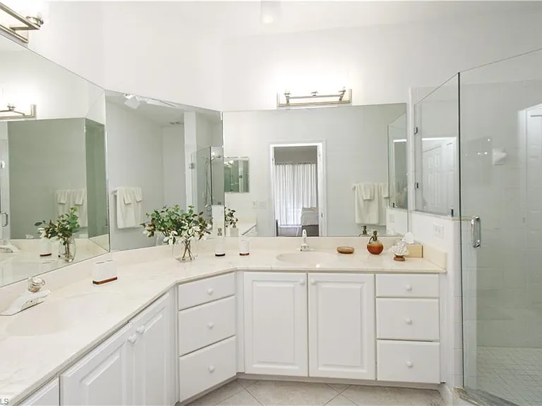5645 Whisperwood Blvd #504 — Photo 39