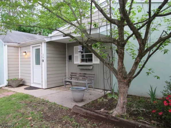 1 7th St, Frenchtown, NJ 08825