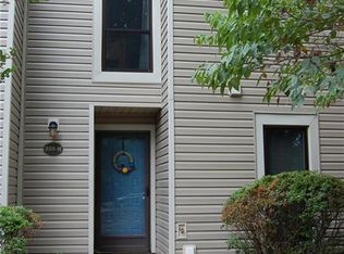 225 Village Ln UNIT H, Greensboro, NC 27409