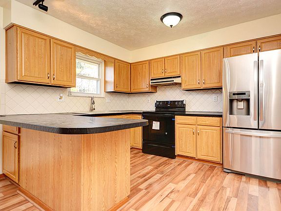 5th image of 5387 Aqua St